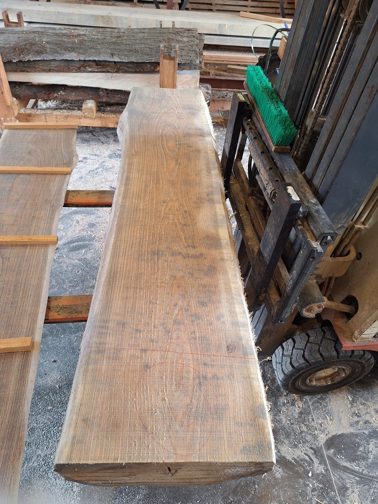 Plateau Chêne Rouge 43 x 420-450 x 1960 mm de la boule 1052 - 2