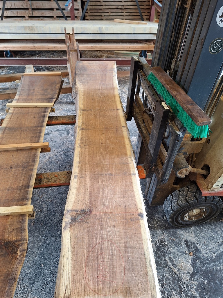 Plateau Chêne Rouge 28 x 360-410 x 2180 mm de la boule 1053 - 3