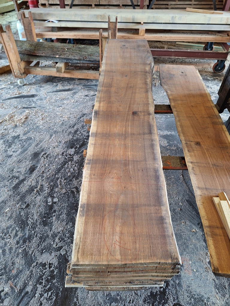 Plateau Chêne Rouge 28 x 360-430 x 2180 mm de la boule 1053 - 7