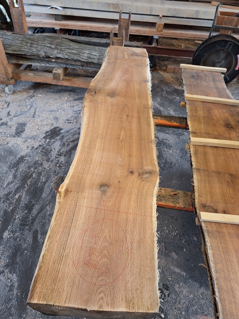 Plateau Chêne Rouge 28 x 340-390 x 1980 mm de la boule 1055 - 3