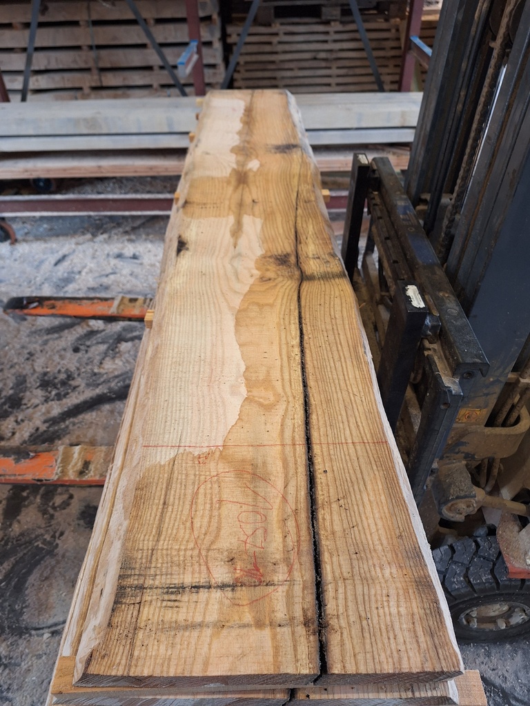 Plateau Frêne 28 x 290-330 x 2040 mm de la boule 1057 - 10