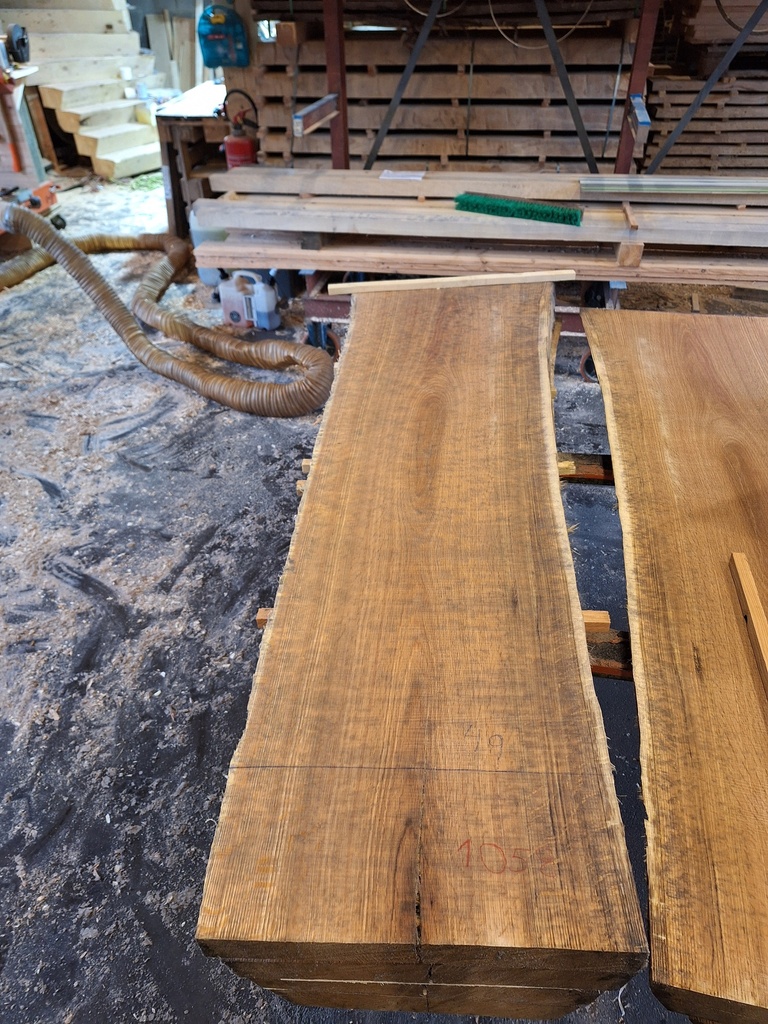 Plateau Chêne Rouge 43 x 490-590 x 2000 mm de la boule 1058 - 4