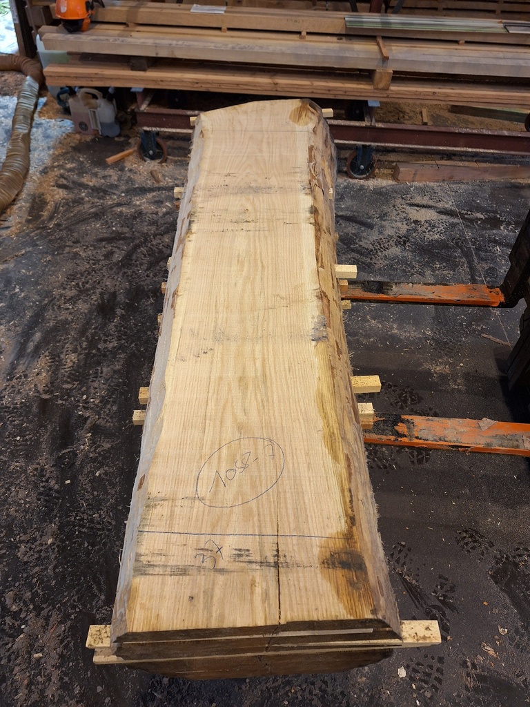 Plateau Chêne Rouge 43 x 370-410 x 2000 mm de la boule 1058 - 7