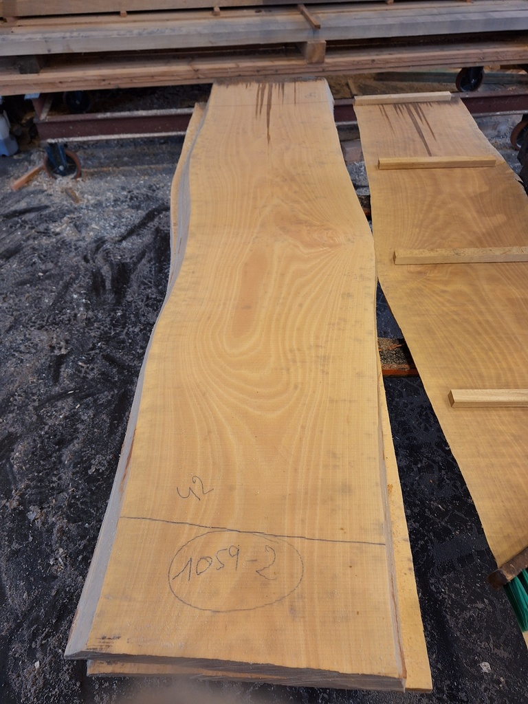 [PL-HET-1059-2] Plateau Hêtre 43 x 420-450 x 2050 mm de la boule 1059 - 2