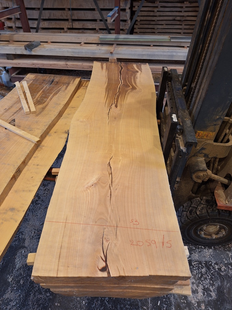 Plateau Hêtre 43 x 530-540 x 2050 mm de la boule 1059 - 5