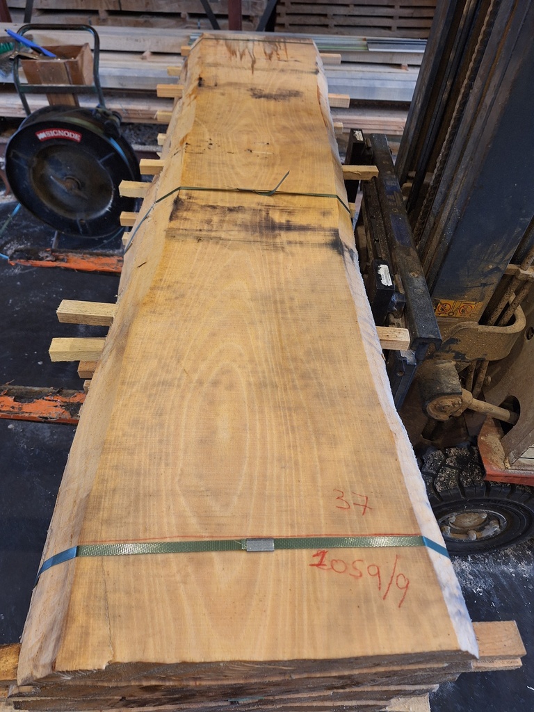 Plateau Hêtre 43 x 380-370 x 2050 mm de la boule 1059 - 9