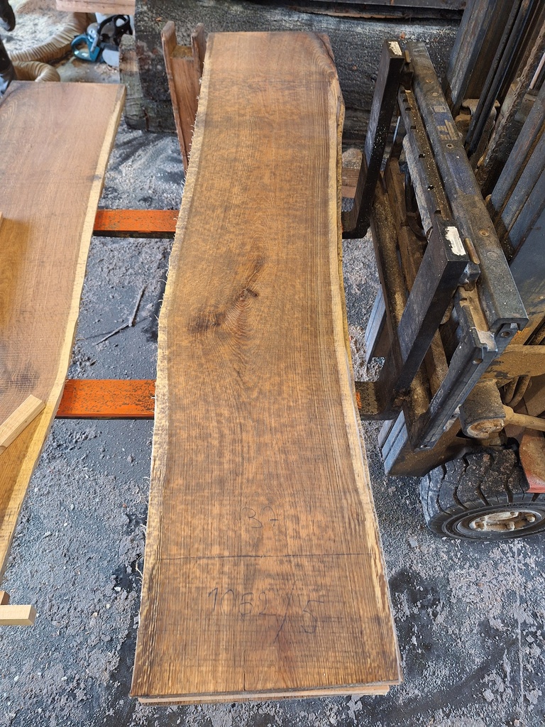 Plateau Chêne Rouge 28 x 370-430 x 2030 mm de la boule 1062 - 5