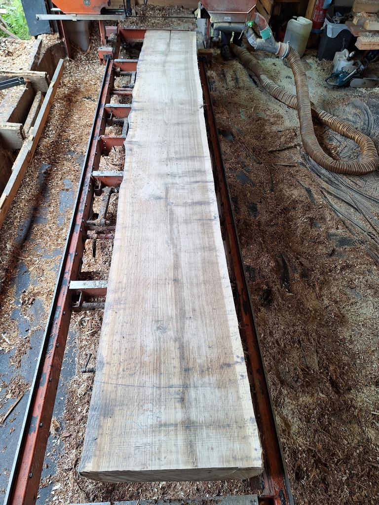 Plateau Chêne Commun 43 x 520-580 x 4040 mm de la boule 1065 - 4