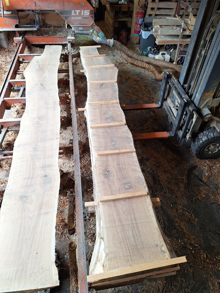 Plateau Chêne Commun 43 x 320-410 x 3950 mm de la boule 1067 - 5