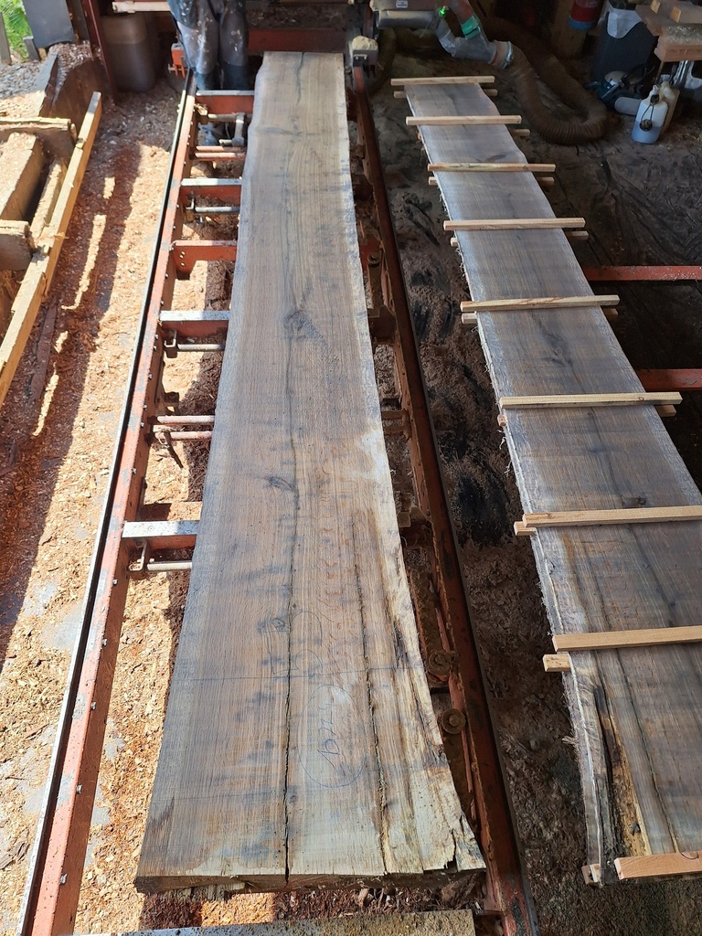 Plateau Chêne Commun 43 x 450-550 x 3800 mm de la boule 1071 - 4