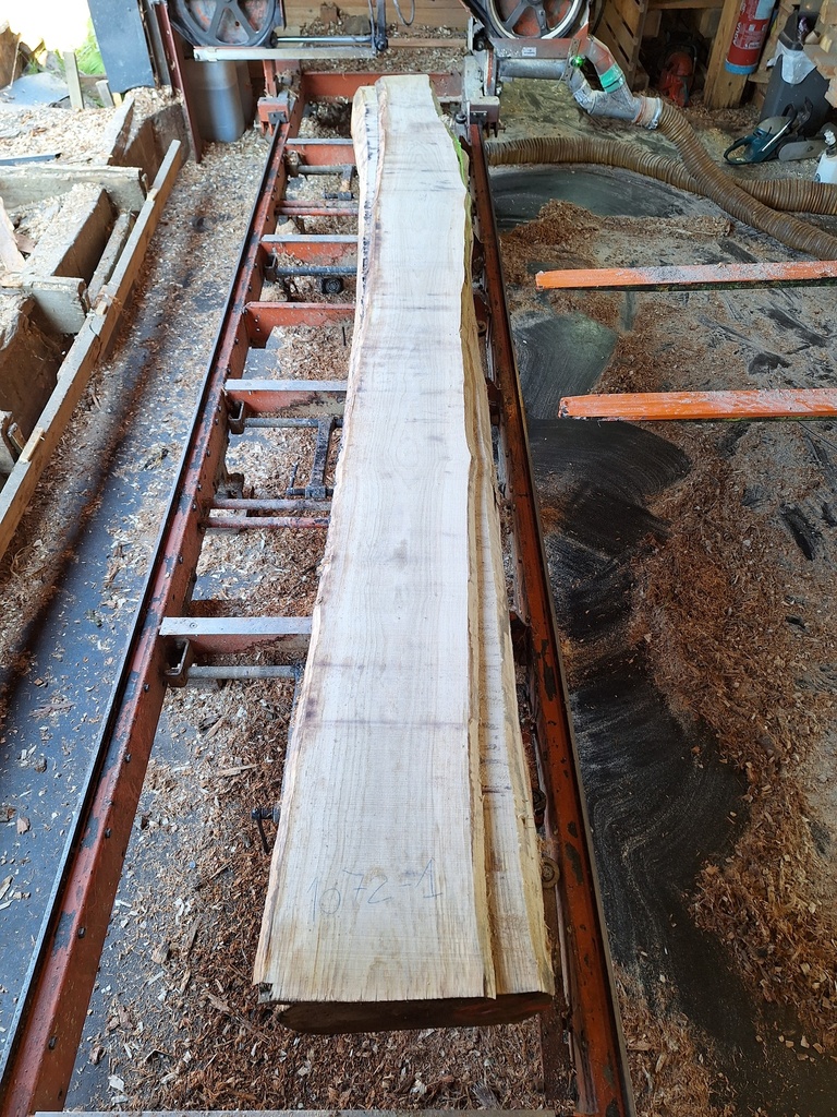 Plateau Chêne Commun 28 x 200-320 x 3780 mm de la boule 1072 - 1