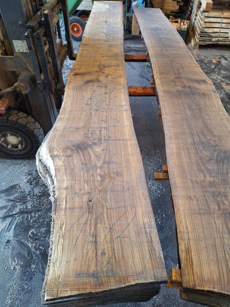 Plateau Chêne Commun 28 x 310-380 x 3780 mm de la boule 1072 - 3