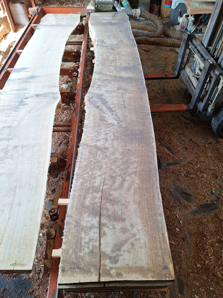 Plateau Chêne Commun 48 x 520-570 x 3910 mm de la boule 1077 - 4