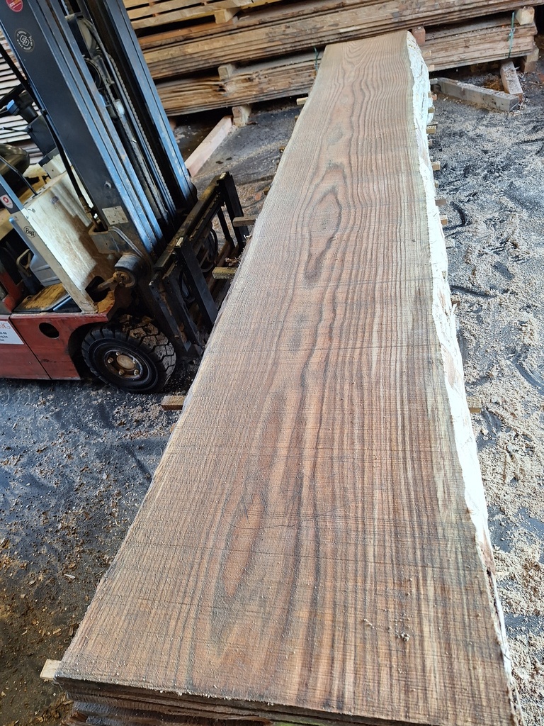 Plateau Chêne Rouge 63 x 500-610 x 4000 mm de la boule 1433 - 8