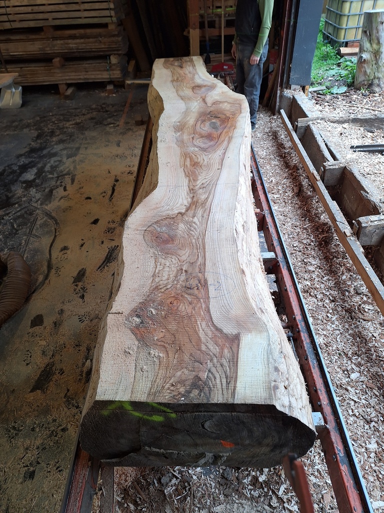 Plateau Frêne 53 x 420-640 x 4090 mm de la boule 1434 - 2