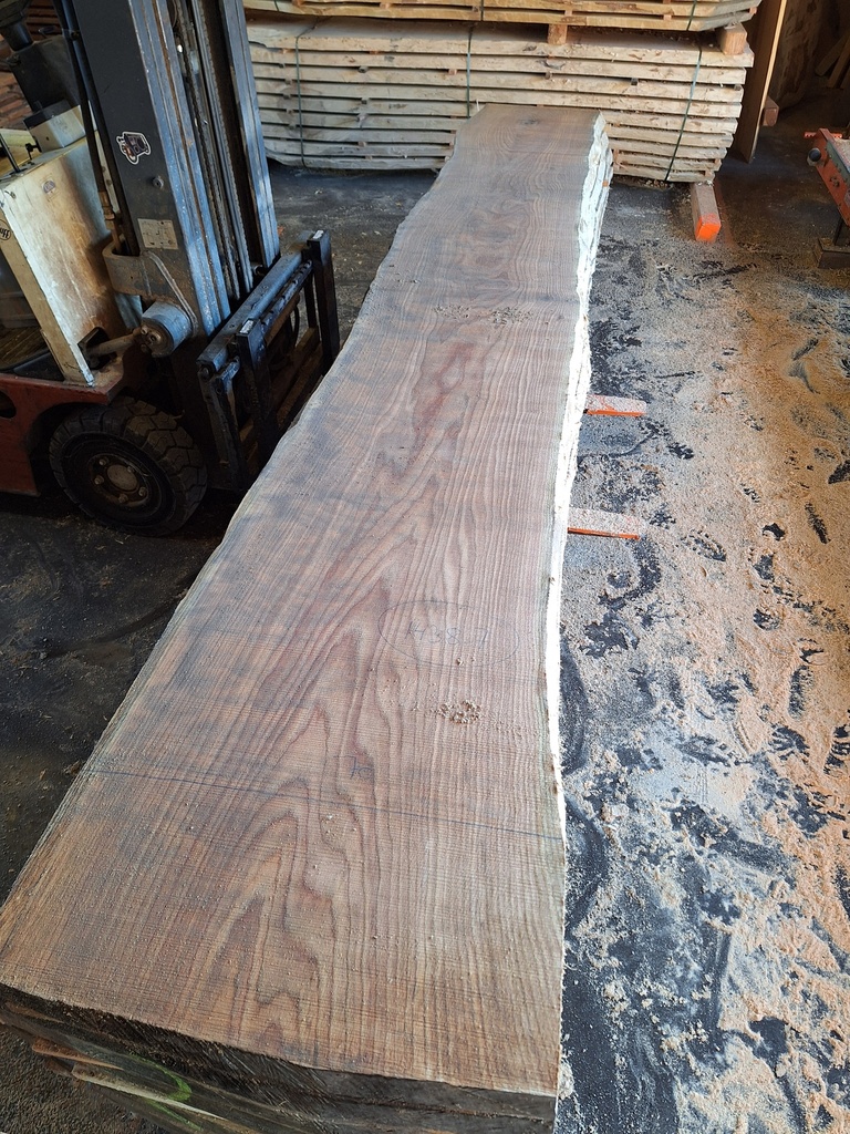 Plateau Chêne Rouge 53 x 550-700 x 4030 mm de la boule 1438 - 7