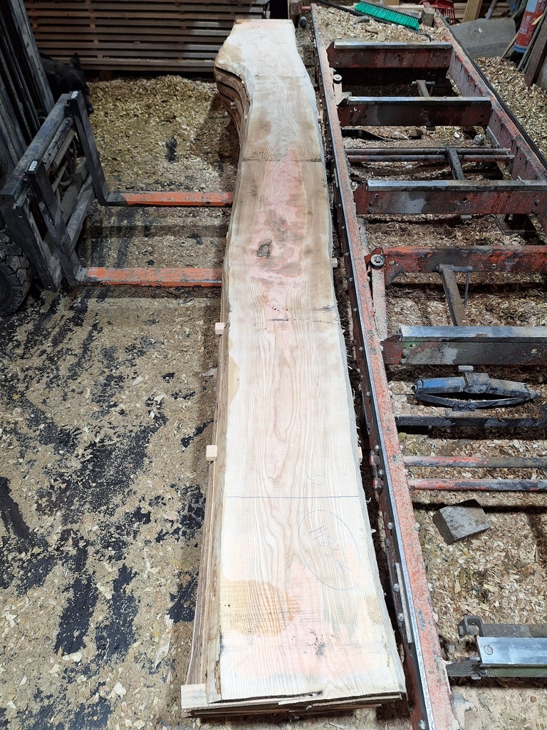 Plateau Frêne 43 x 320-410 x 4050 mm de la boule 1483 - 6