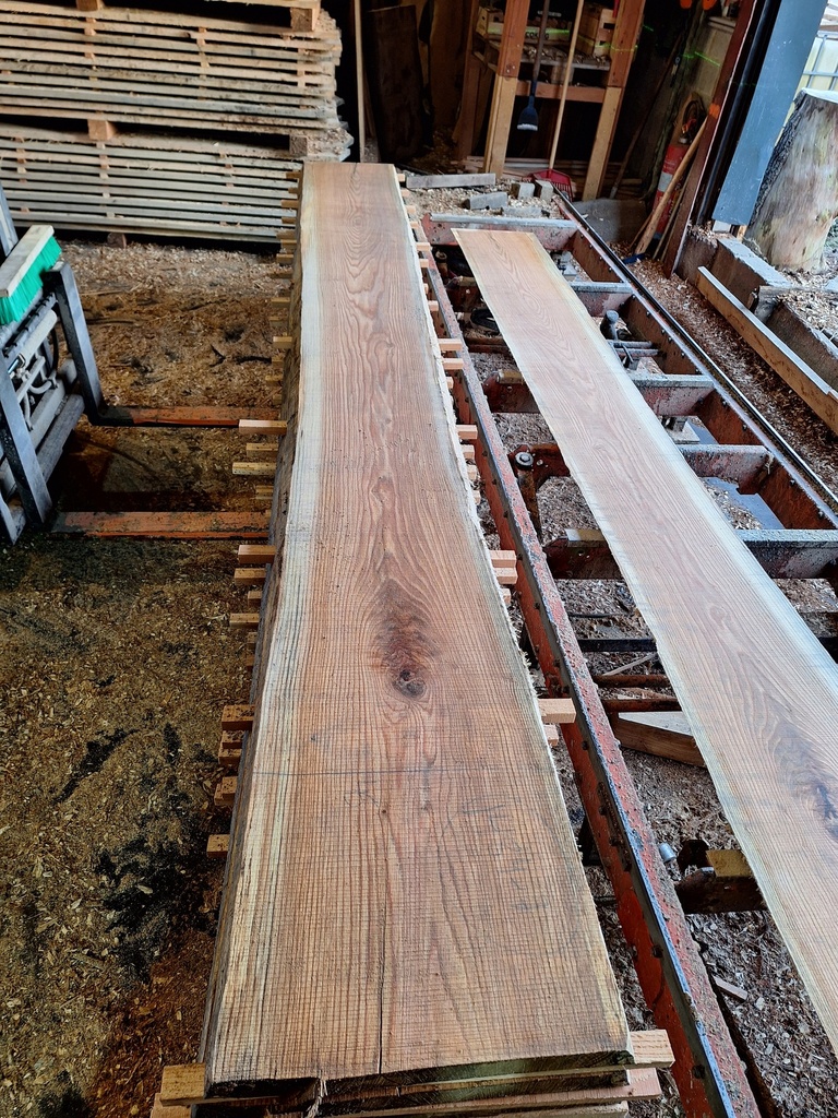 Plateau Chêne Rouge 43 x 430-450 x 4020 mm de la boule 1484 - 7