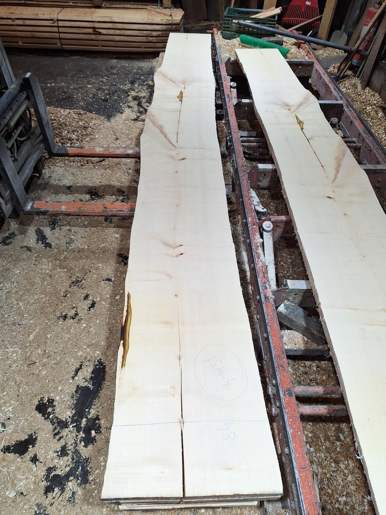 Plateau Erable 43 x 430-480 x 4120 mm de la boule 1510 - 4