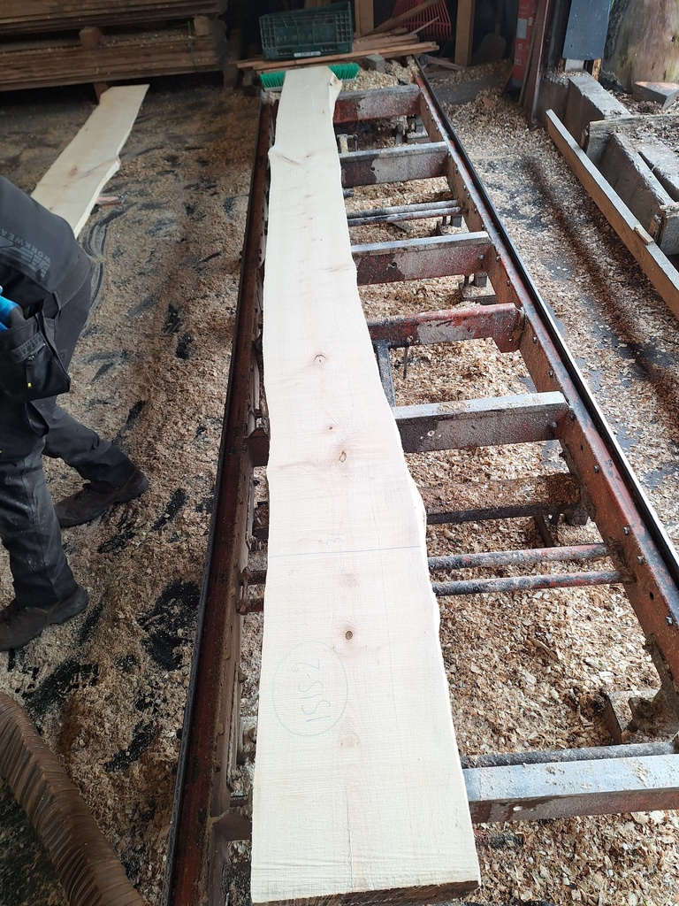 Plateau Erable 33 x 250-310 x 4100 mm de la boule 1515 - 2