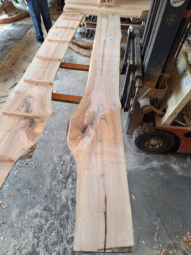 [PL-FRE-941-4] Plateau Frêne 28 x 350-420 x 3850 mm de la boule 941 - 4