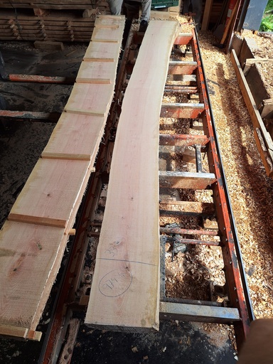 [PL-FRE-974-4] Plateau Frêne 28 x 330-400 x 4070 mm de la boule 974 - 4